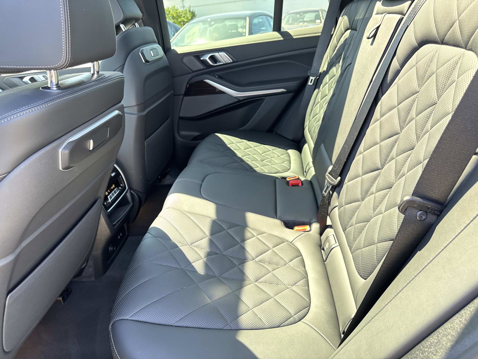 Used 2026 BMW X5 xDrive50e image 13