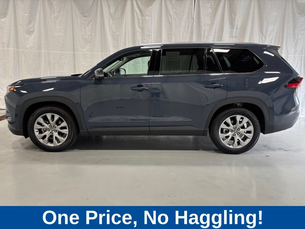 Used 2026 Toyota Grand Highlander AWD image 4