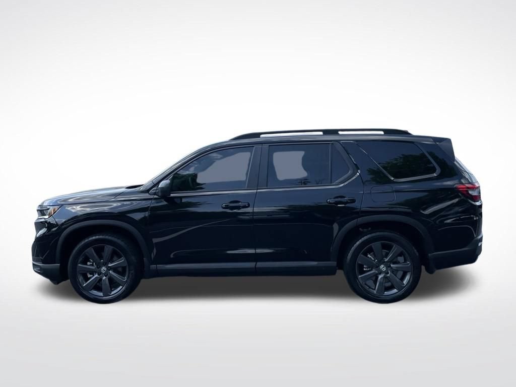 Certified 2025 Honda Pilot Sport image 2