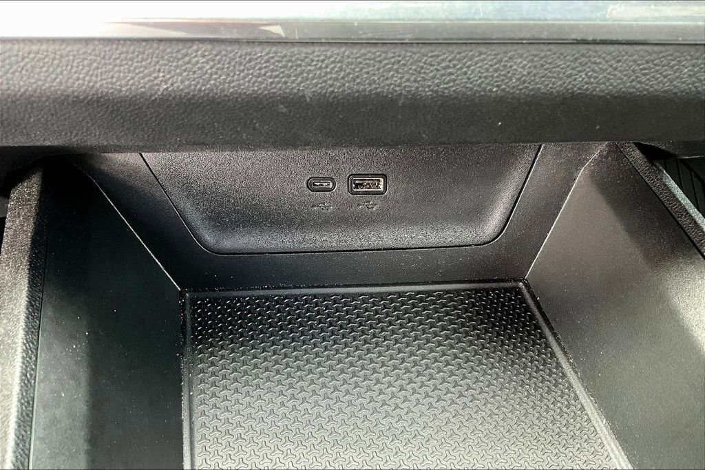 Used 2025 Chevrolet Equinox RS w/ Safety and Technology Package image 17