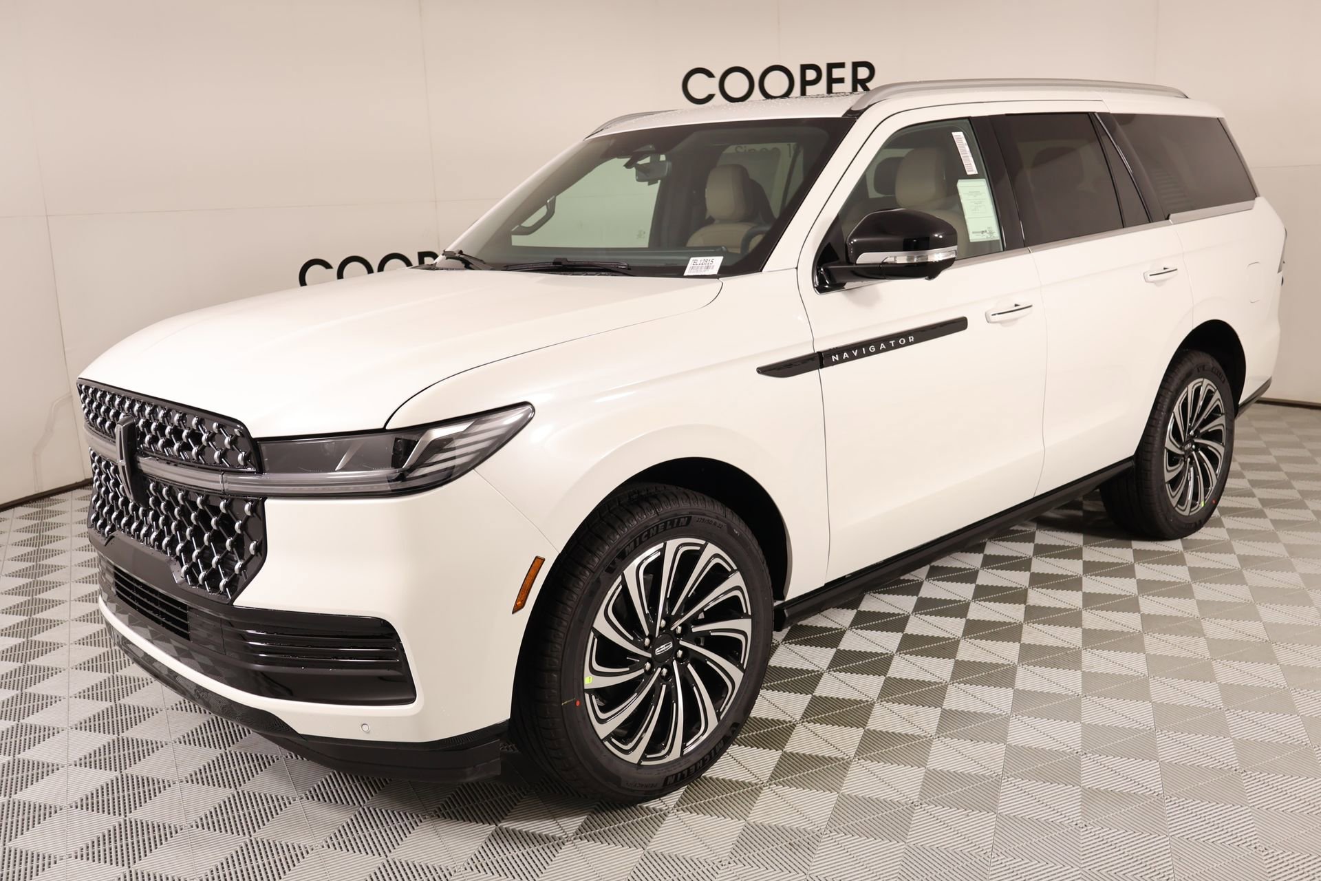 New 2026 Lincoln Navigator Black Label AWD/4WD image 10