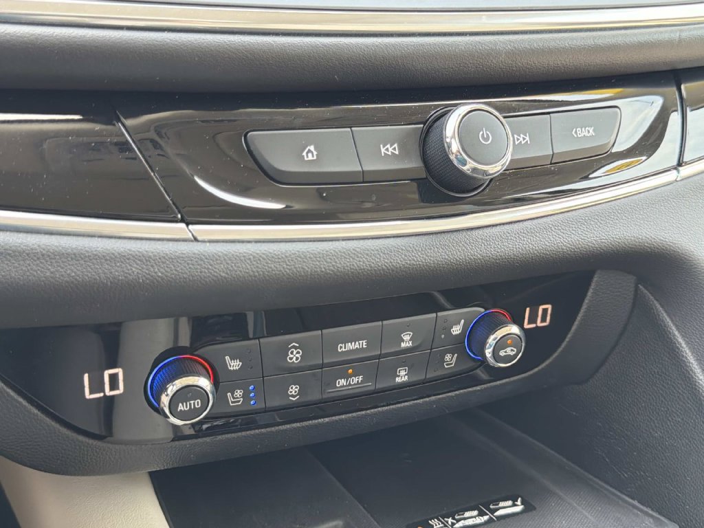 Used 2023 Buick Enclave Avenir FWD image 24