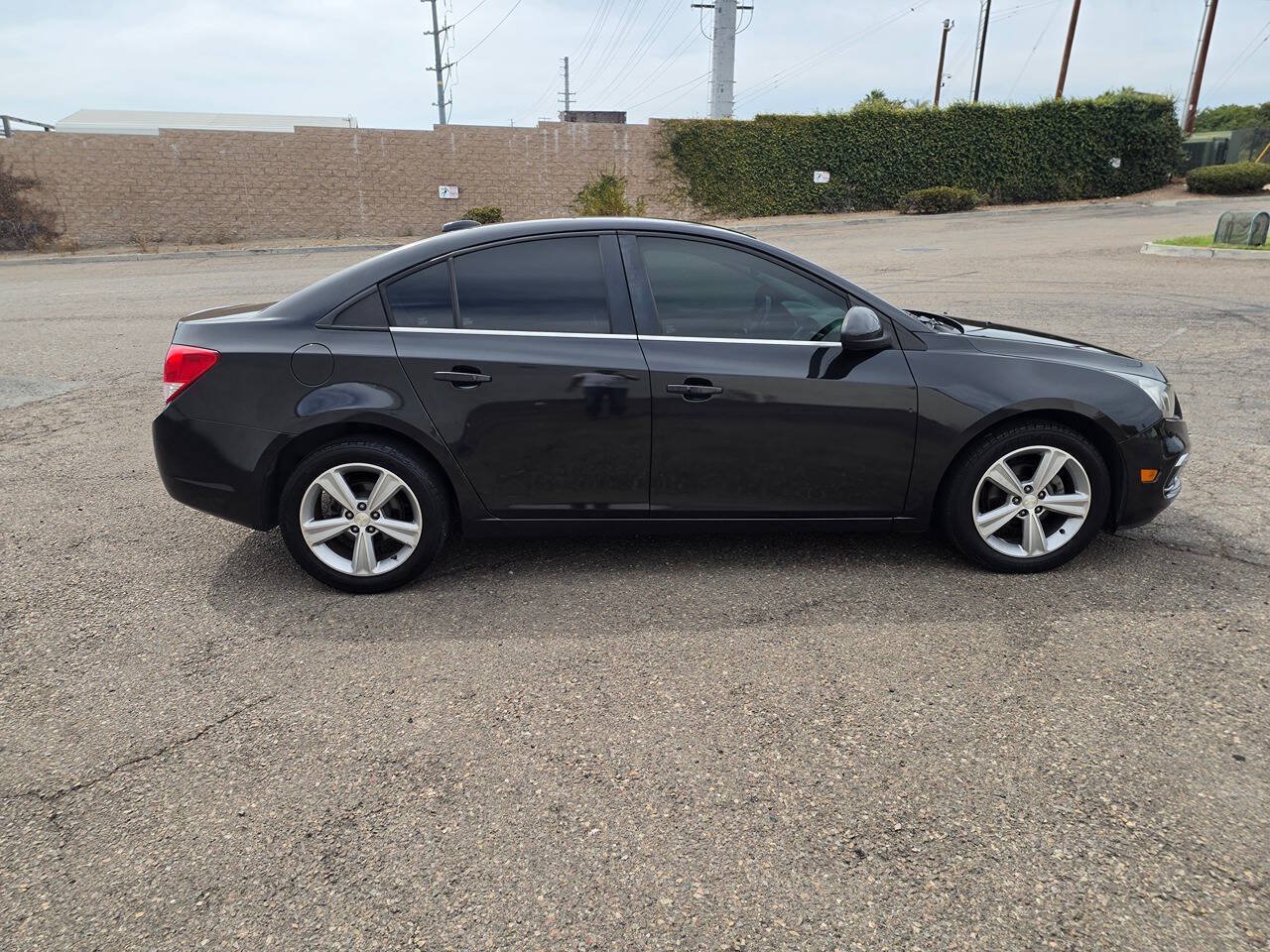 Used 2015 Chevrolet Cruze LT FWD image 17