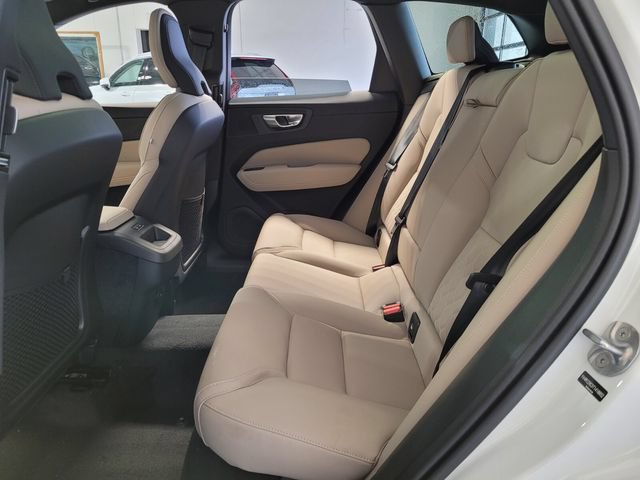 New 2026 Volvo XC60 B5 Plus w/ Protection Package Premier AWD/4WD image 9