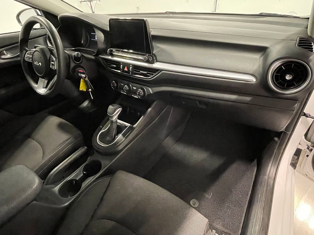 Used 2023 Kia Forte LXS image 26