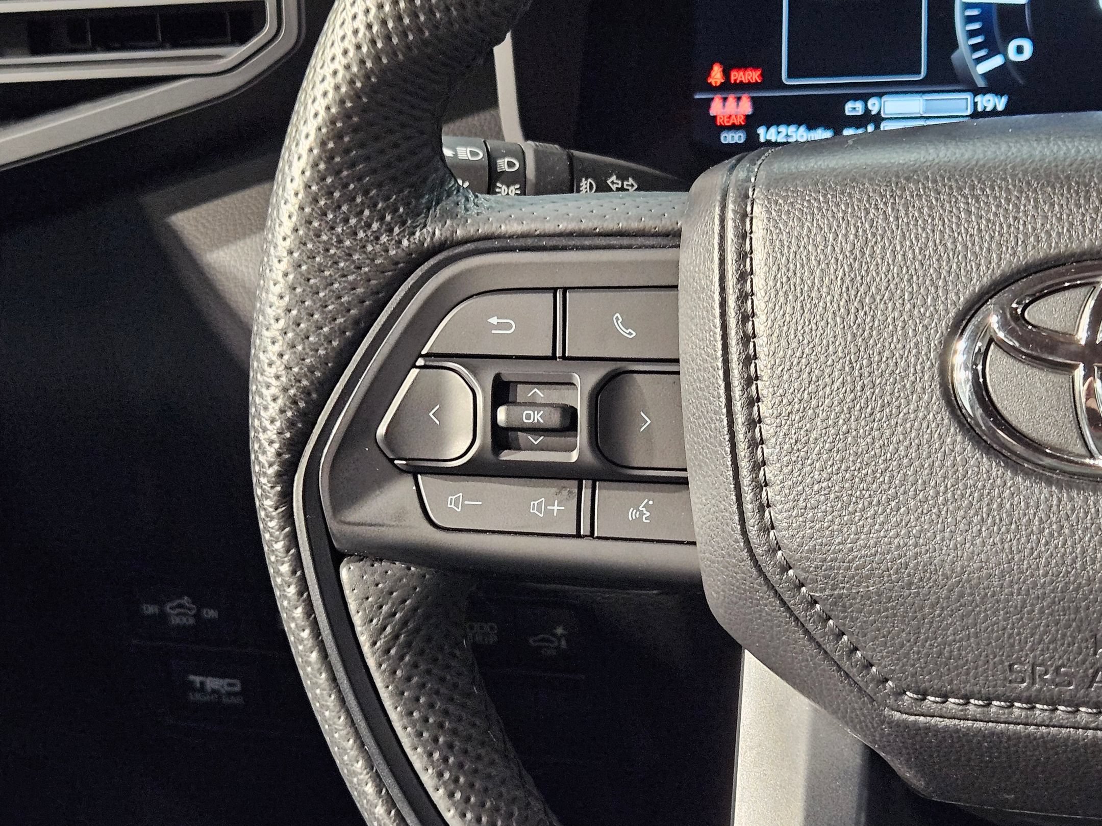 Certified 2025 Toyota Tundra TRD Pro AWD/4WD image 28