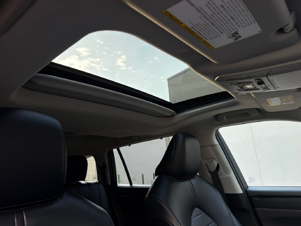 Used 2023 Toyota Highlander XLE FWD image 14