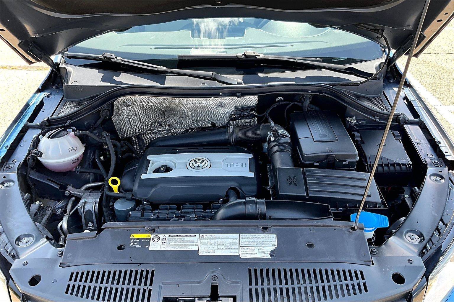 Used 2017 Volkswagen Tiguan Wolfsburg Edition AWD/4WD image 11