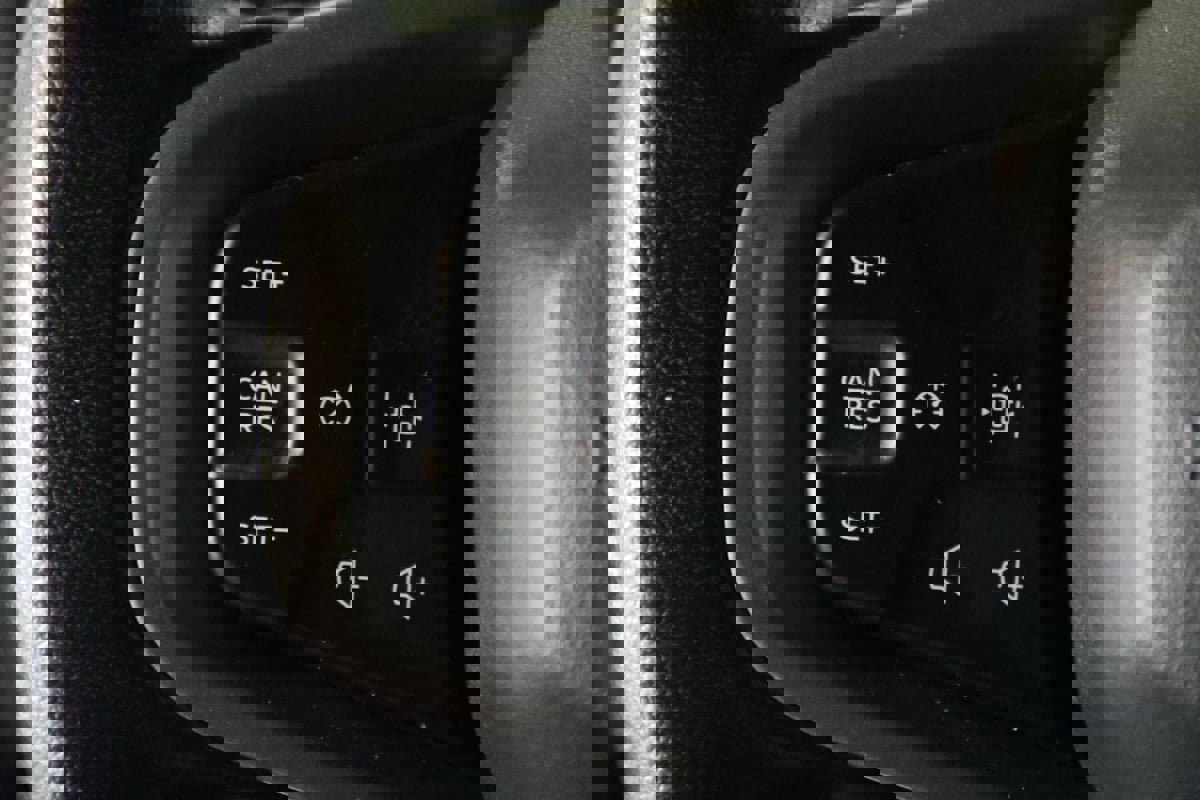 Used 2024 Ford Bronco Everglades image 20