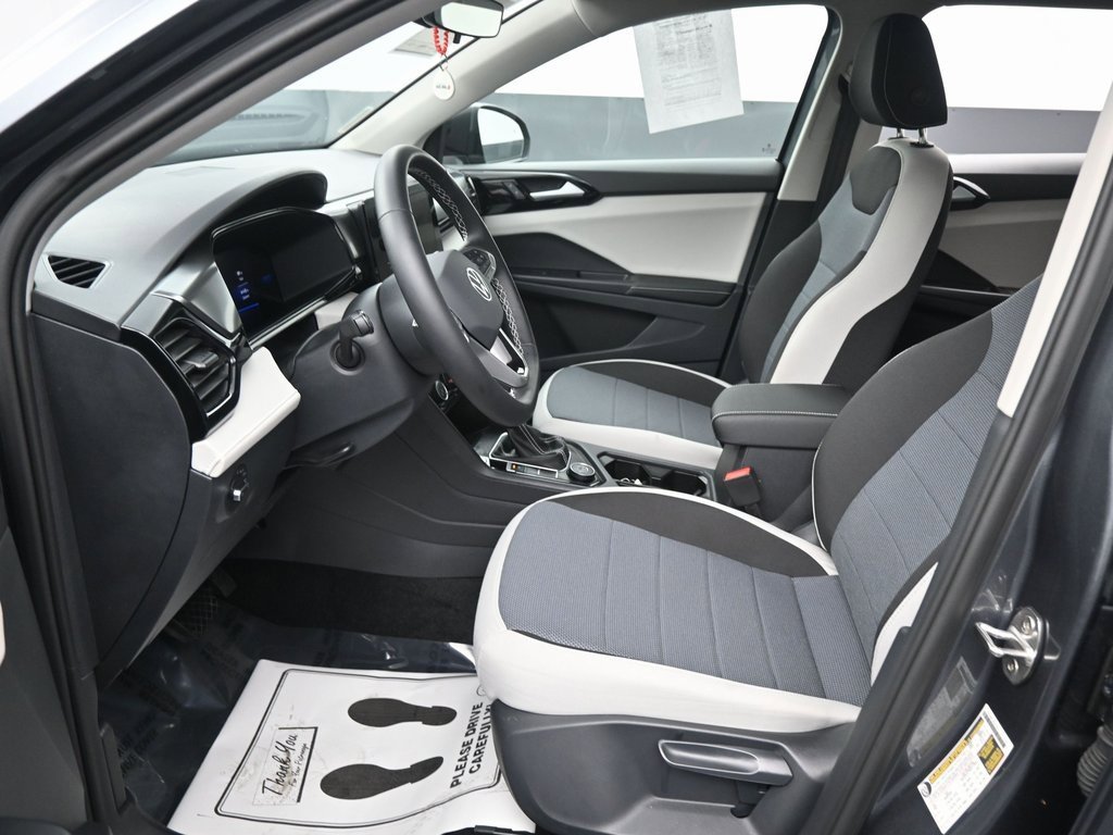 Used 2025 Volkswagen Taos S image 27