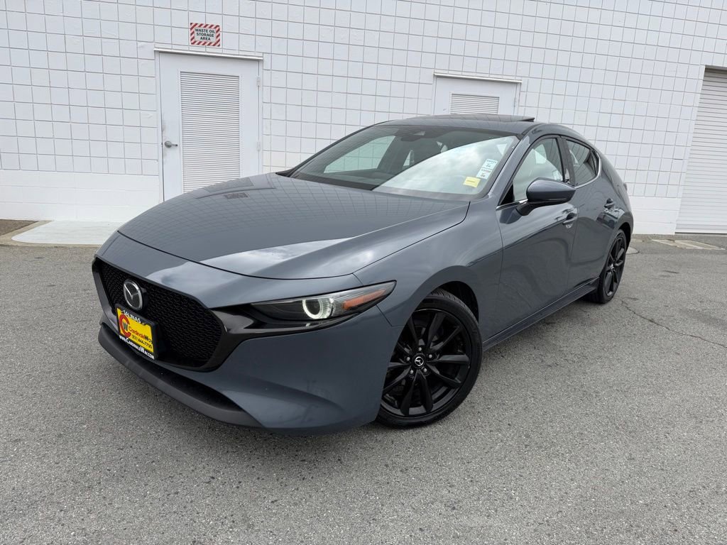 Used 2019 MAZDA MAZDA3 Hatchback w/ Premium Package FWD image 1