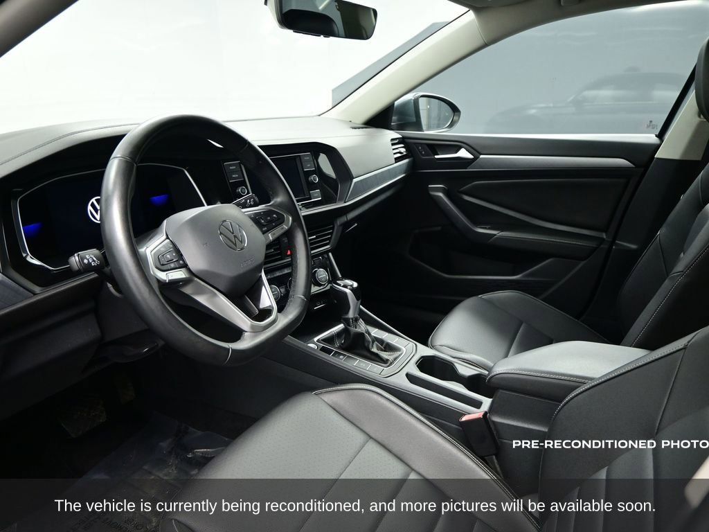 Used 2022 Volkswagen Jetta SE image 7
