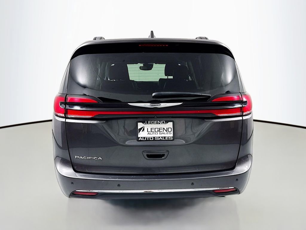 Used 2022 Chrysler Pacifica Touring-L FWD image 7