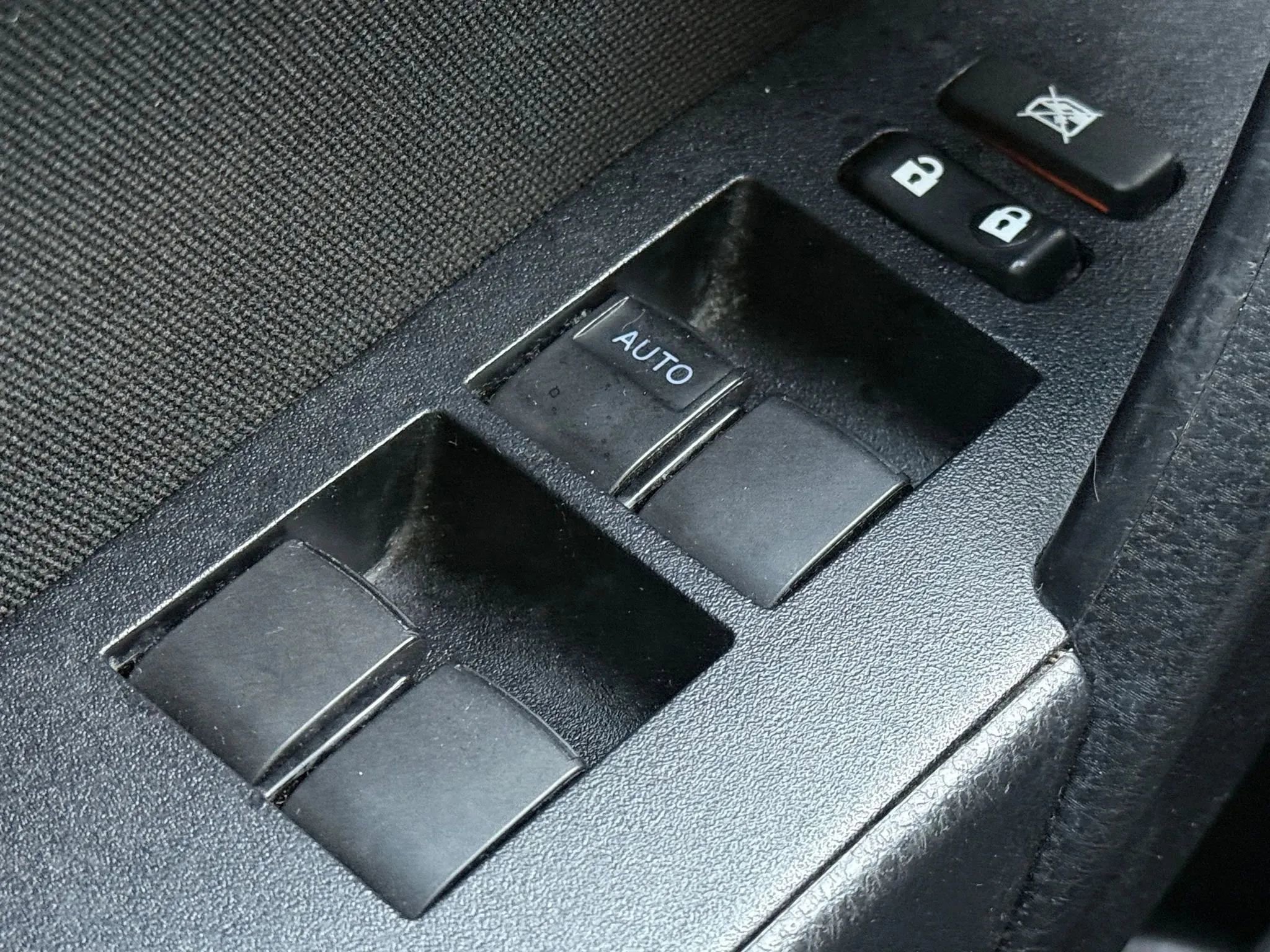 Used 2019 Toyota Corolla L image 23