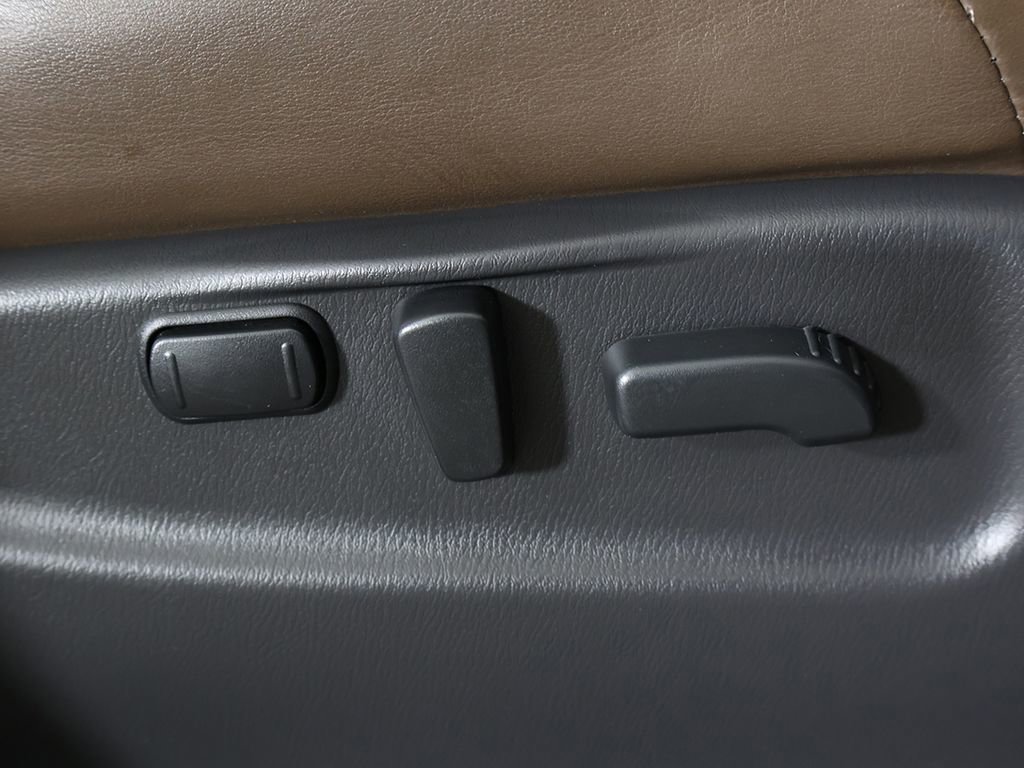Used 2018 Nissan Armada Platinum w/ Captain Seat Package image 38