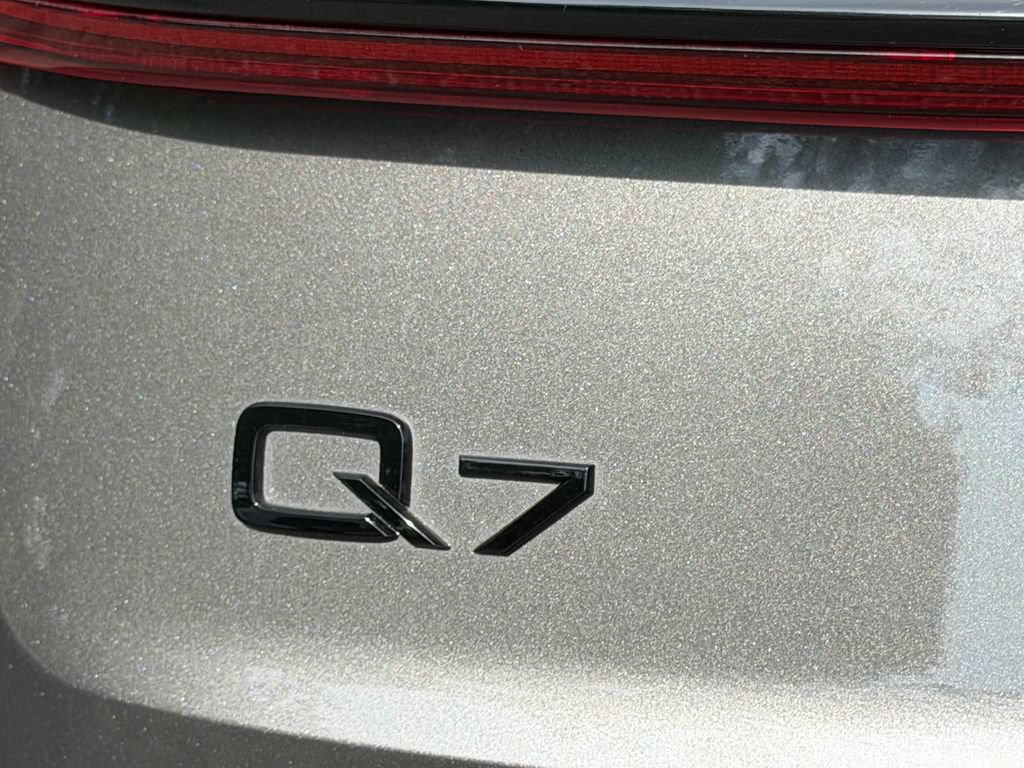 Used 2023 Audi Q7 2.0T Premium Plus AWD/4WD image 27