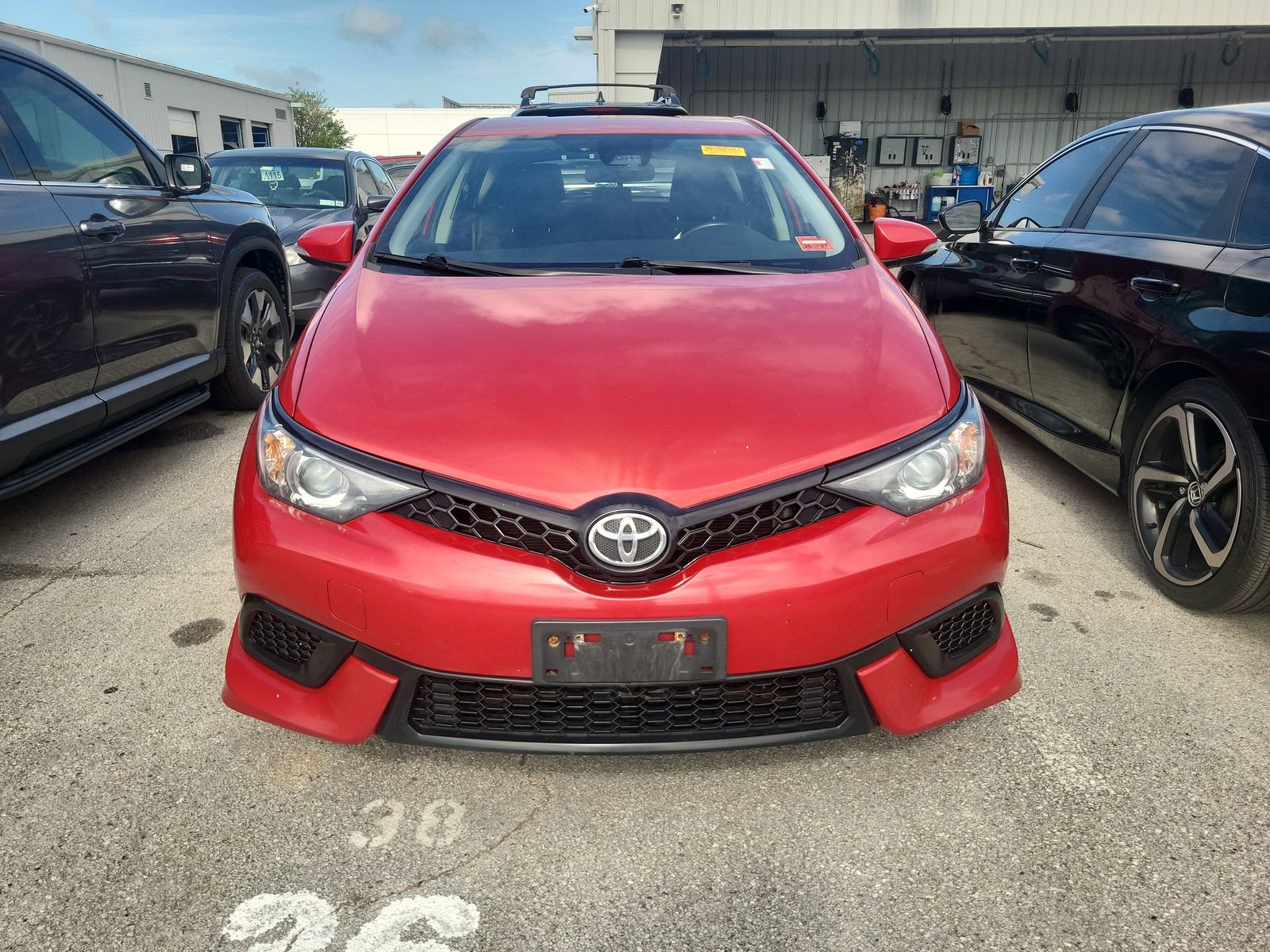 Used 2017 Toyota Corolla iM w/ Carpet Mat Package FWD image 2