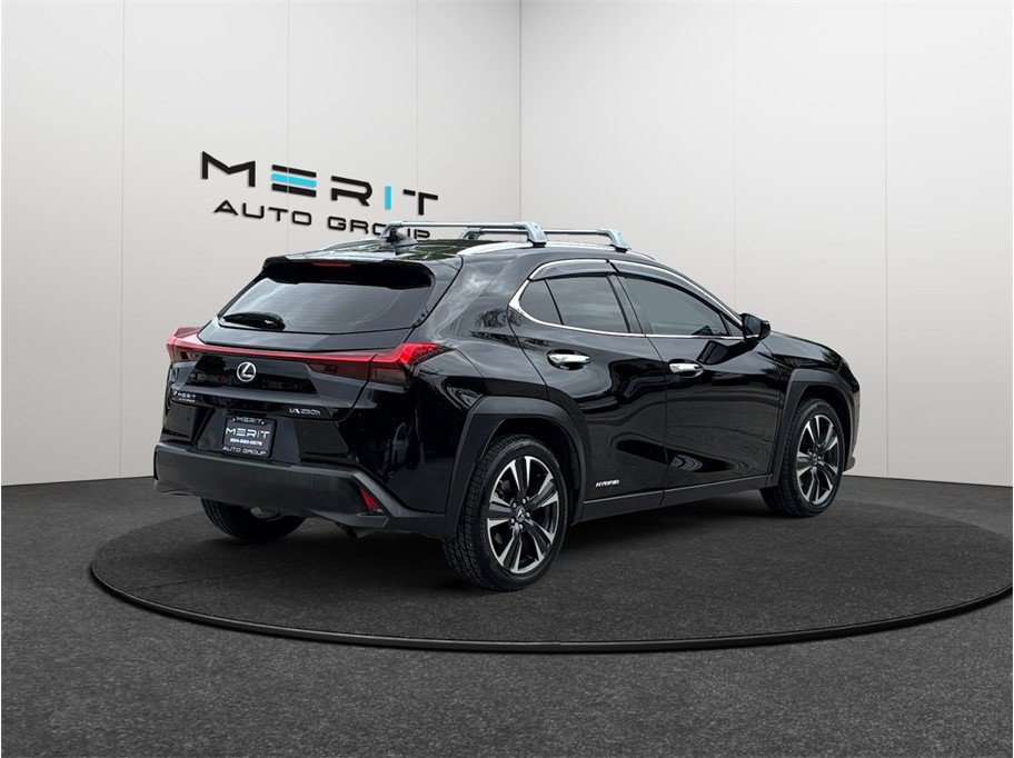 Used 2021 Lexus UX 250h w/ Premium Package AWD/4WD image 9