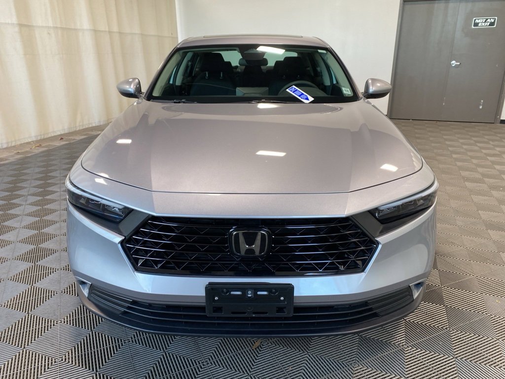 Certified 2023 Honda Accord EX image 3