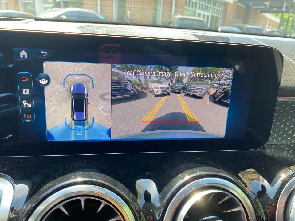 New 2026 Mercedes-Benz GLB 35 AMG 4MATIC image 19