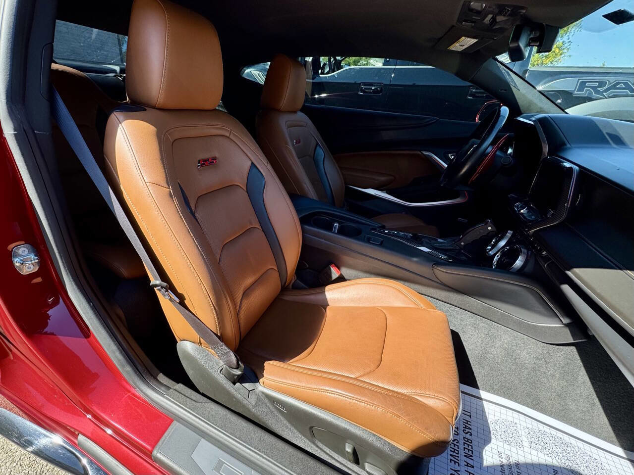 Used 2016 Chevrolet Camaro SS image 17