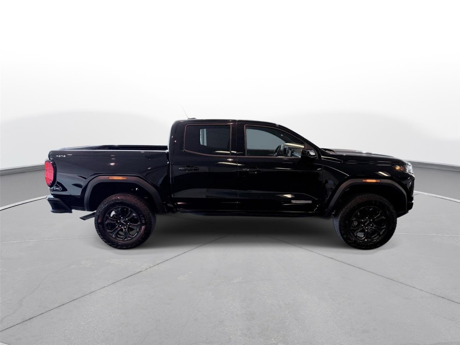 Used 2025 GMC Canyon Elevation w/ Convenience Package AWD/4WD image 21