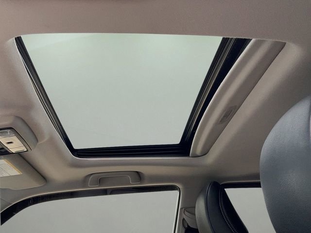 Used 2022 Toyota 4Runner SR5 Premium w/ Moonroof Package AWD/4WD image 18