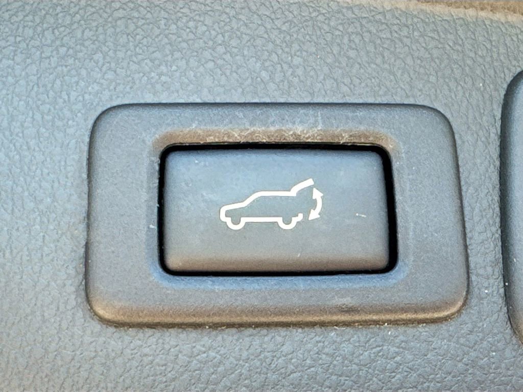 Used 2014 Subaru Forester 2.5i Limited AWD/4WD image 34
