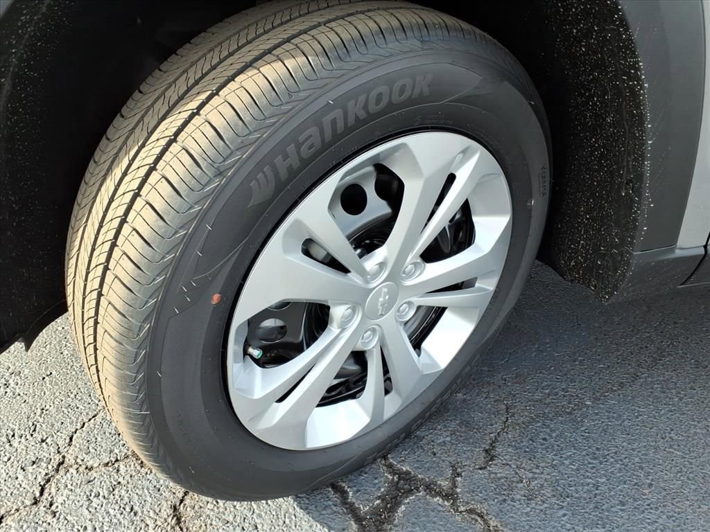 New 2026 Chevrolet Trax LS w/ Driver Confidence Package image 16