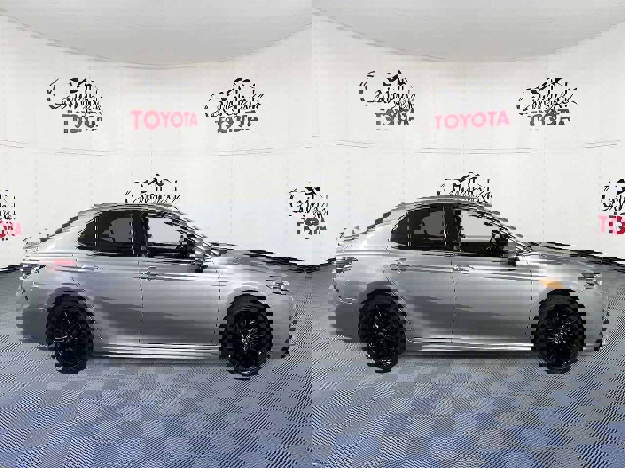 Used 2024 Toyota Camry XSE image 9