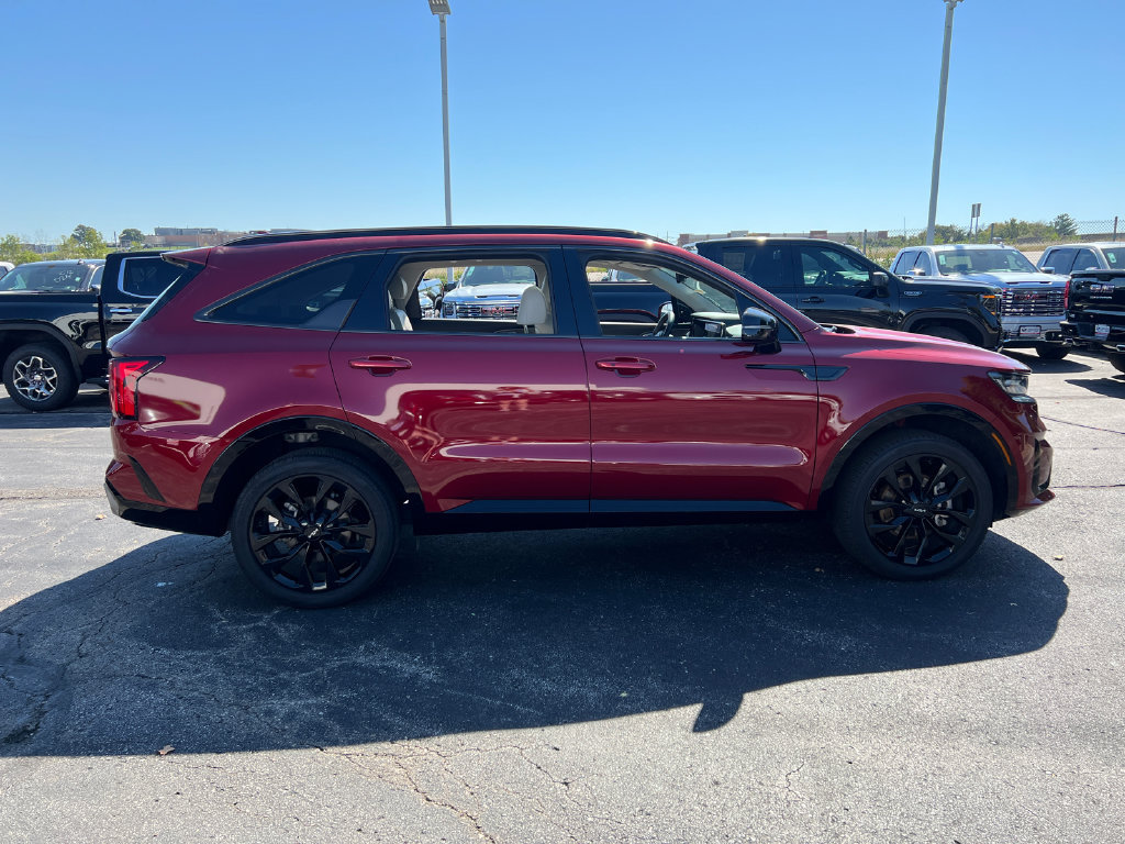 Used 2023 Kia Sorento SX AWD/4WD image 6