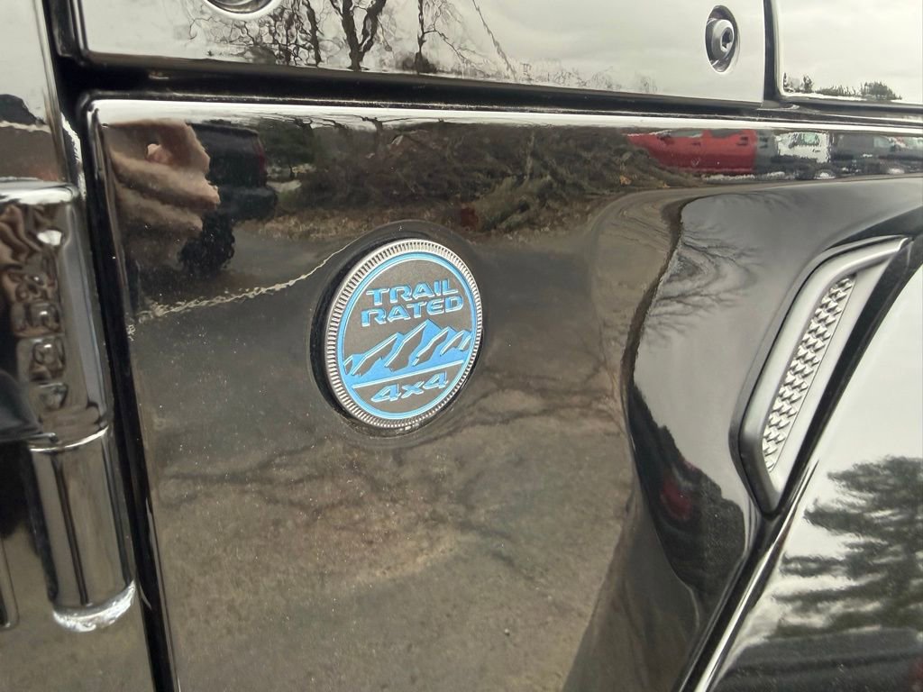 Used 2025 Jeep Wrangler Unlimited Sahara image 52