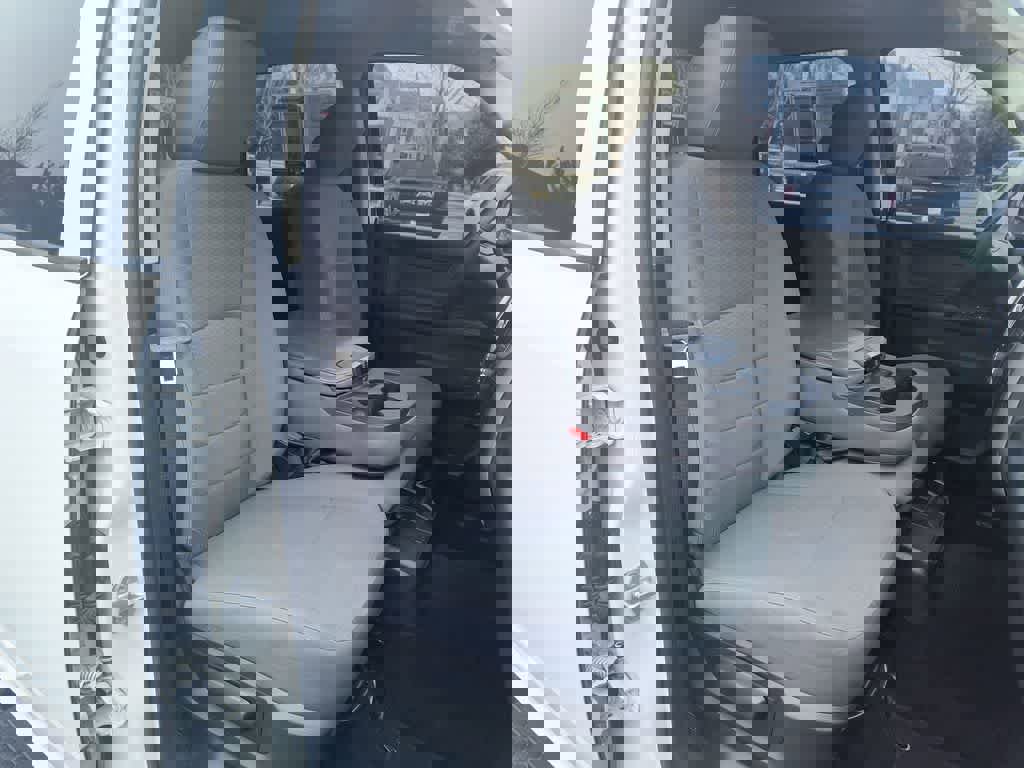 Used 2017 RAM 2500 Tradesman w/ Chrome Appearance Group image 23