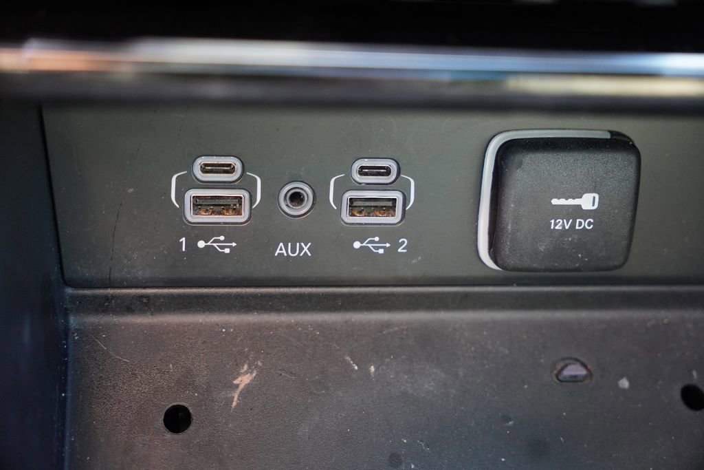 Used 2023 Jeep Grand Cherokee Overland w/ Luxury Tech Group IV image 33