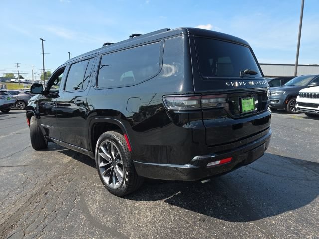 Used 2025 Jeep Grand Wagoneer L Series III w/ Rear Seat Video Group 1 AWD/4WD image 5