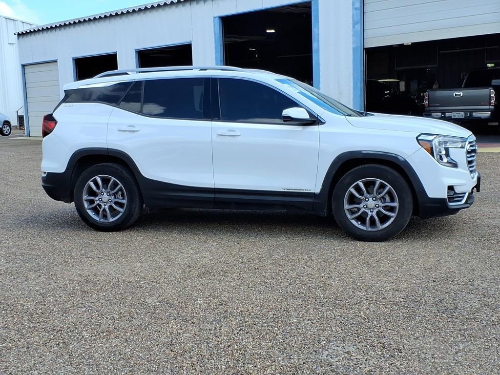 Certified 2023 GMC Terrain SLT image 5