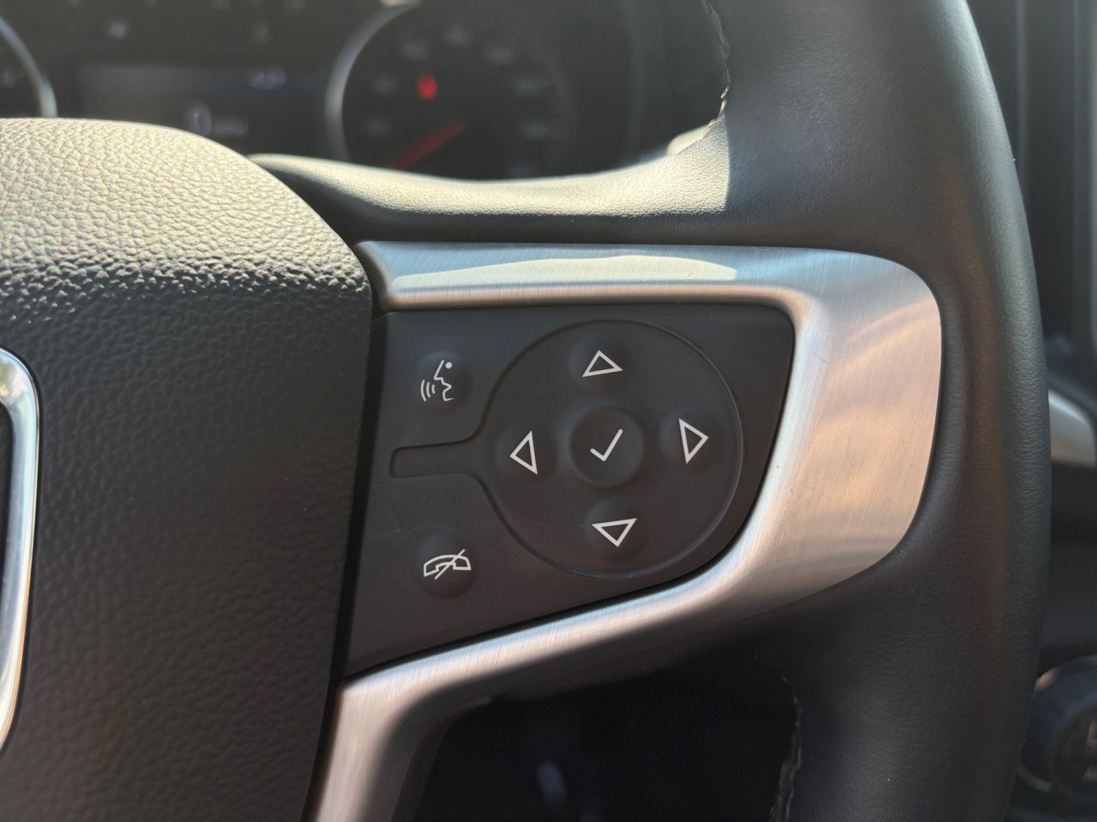 Used 2024 GMC Terrain SLT AWD/4WD image 26