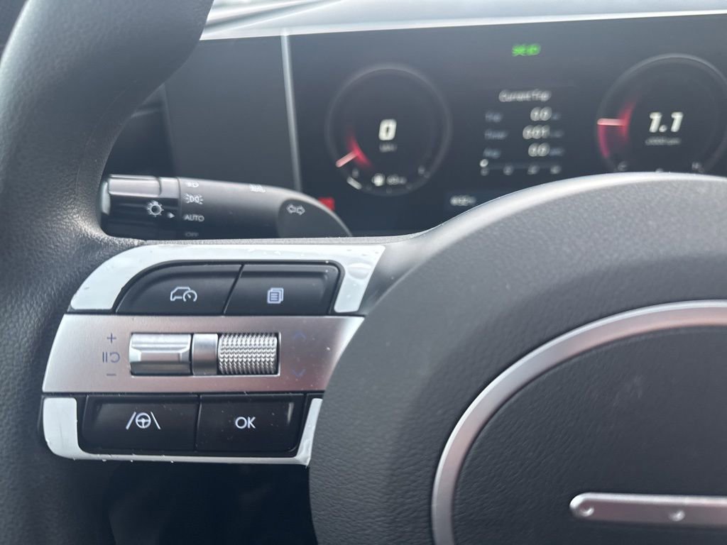 Used 2025 Hyundai Santa Cruz SEL image 21