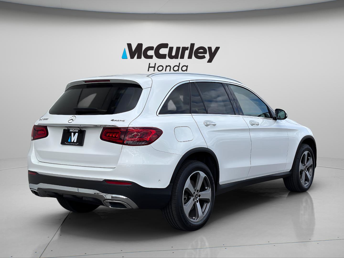 Used 2022 Mercedes-Benz GLC 300 4MATIC image 3