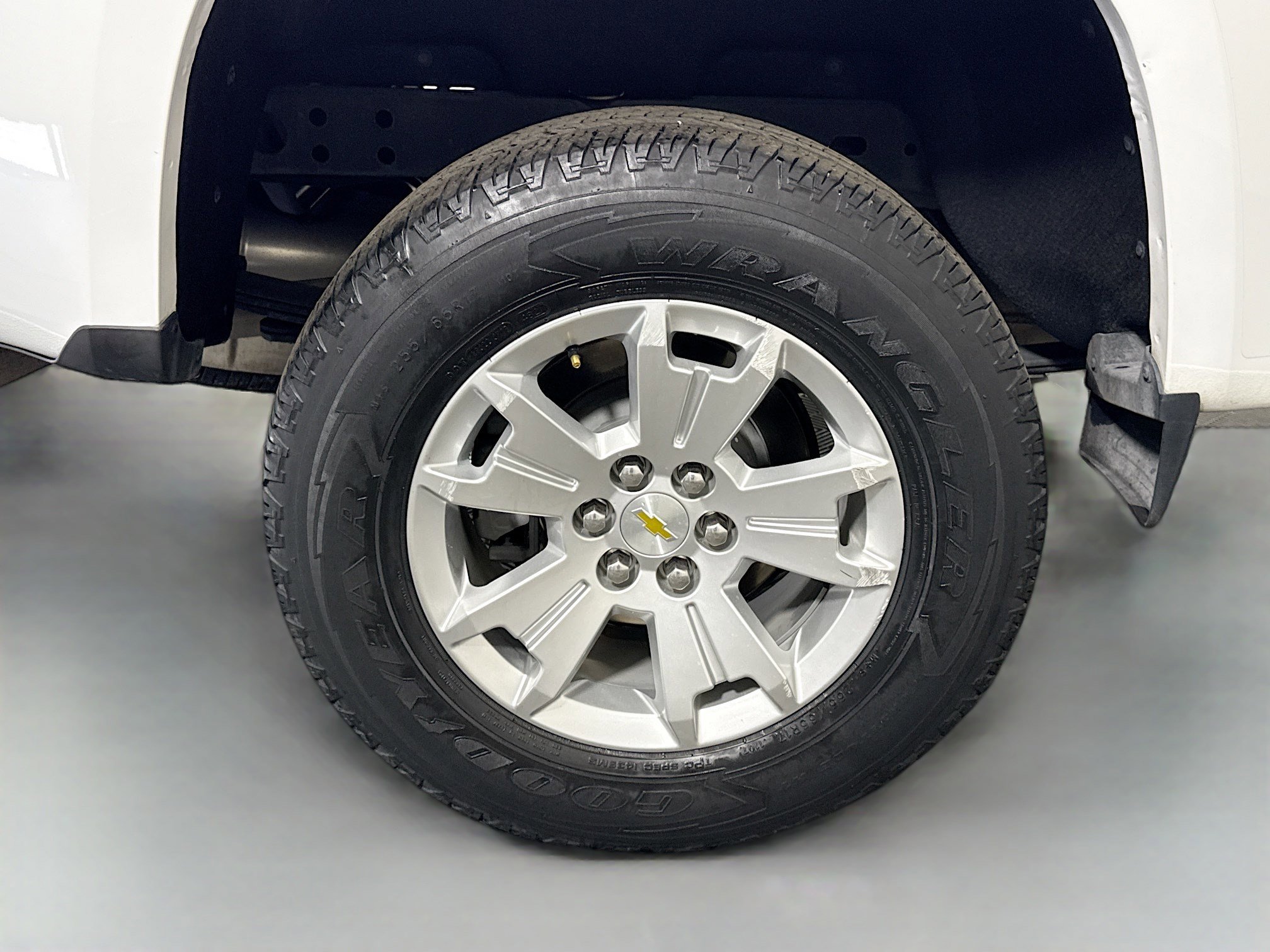 Used 2022 Chevrolet Colorado LT w/ Fleet Safety Package image 32