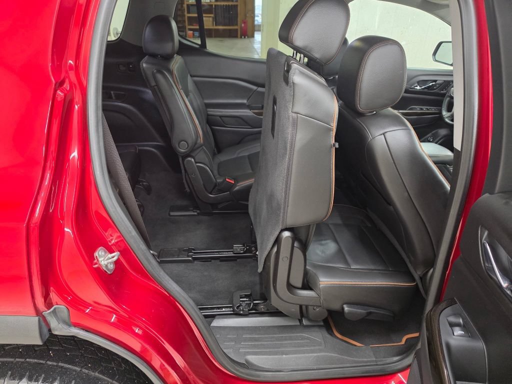 Used 2023 GMC Acadia AT4 w/ GMC Pro Grade Package AWD/4WD image 18