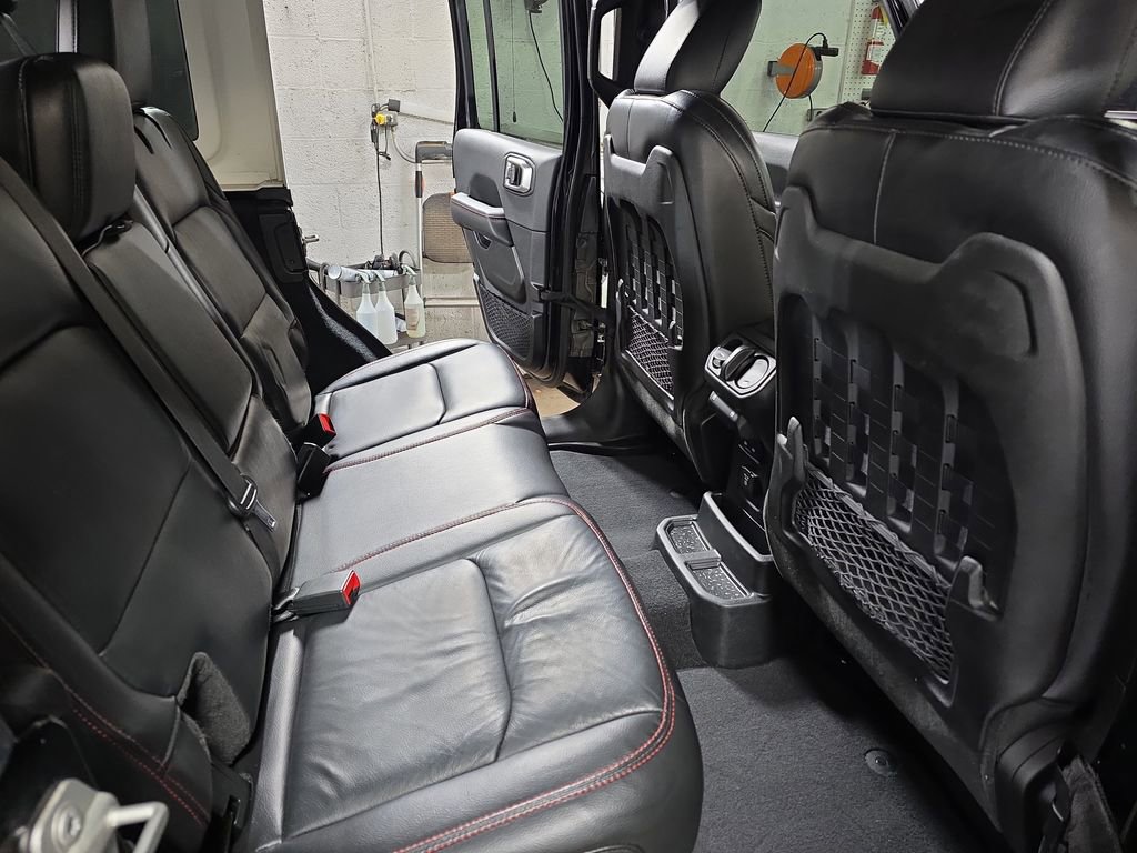 Used 2023 Jeep Wrangler Unlimited Rubicon w/ Xtreme Recon 35" Tire Package AWD/4WD image 11