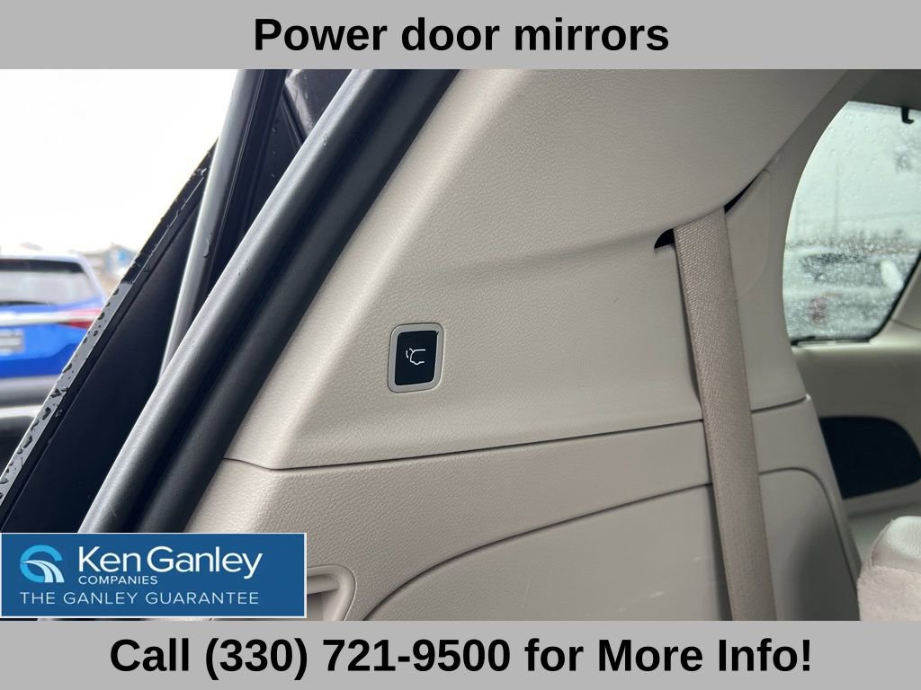 Used 2021 Chrysler Pacifica Touring-L w/ Uconnect Theater Family Group image 58