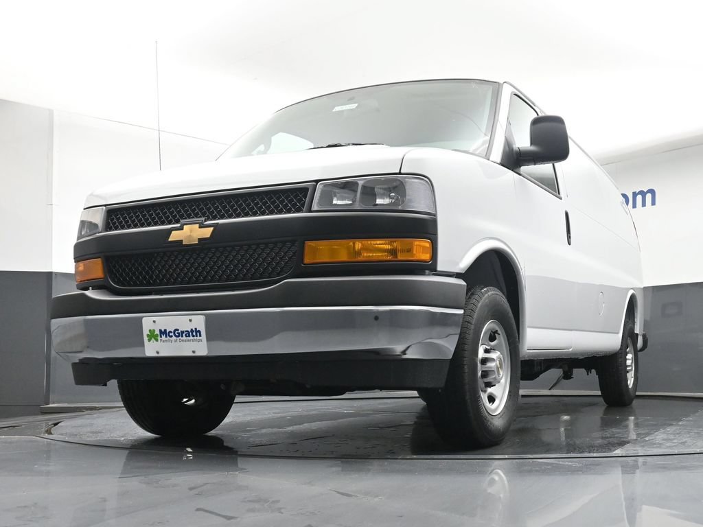 New 2026 Chevrolet Express 2500 w/ Driver Convenience Package RWD image 7