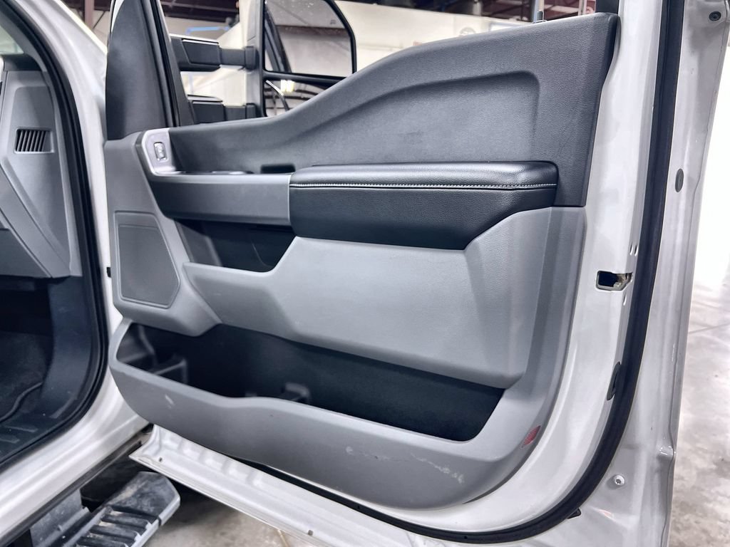Used 2025 Ford F350 XLT AWD/4WD image 29