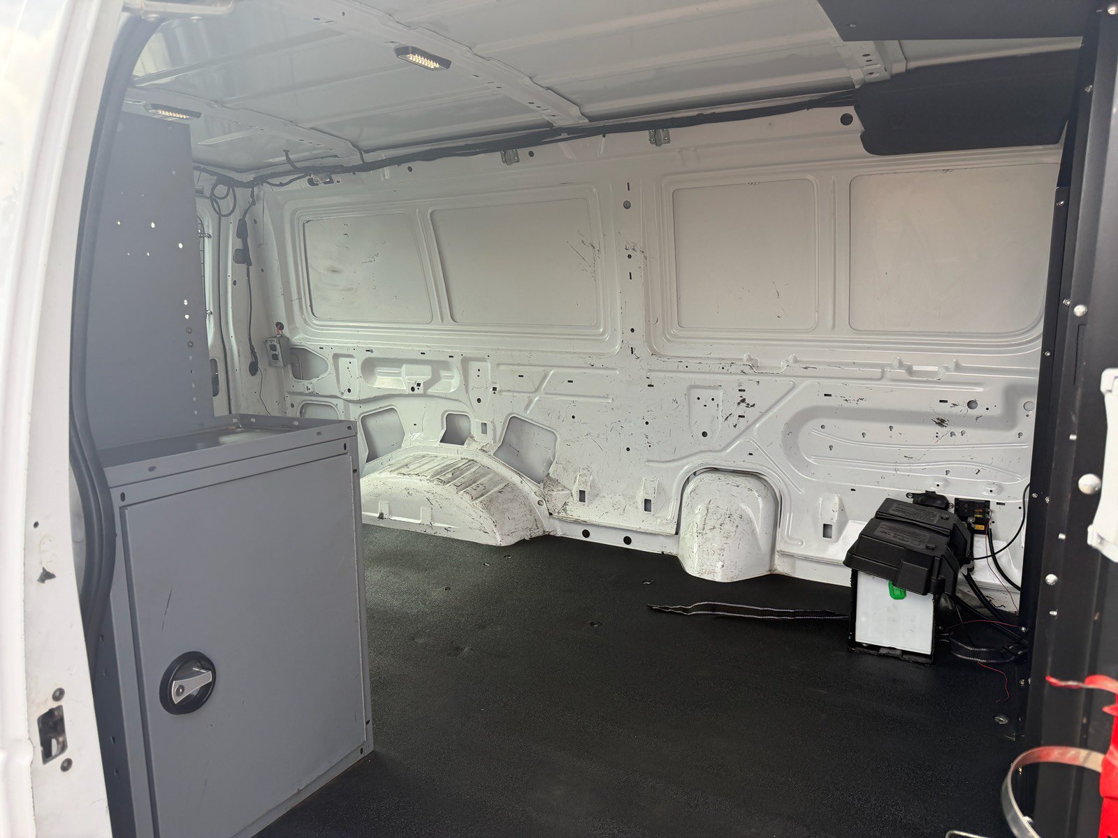 Used 2013 Ford E-150 and Econoline 150 w/ PWR Group RWD image 14