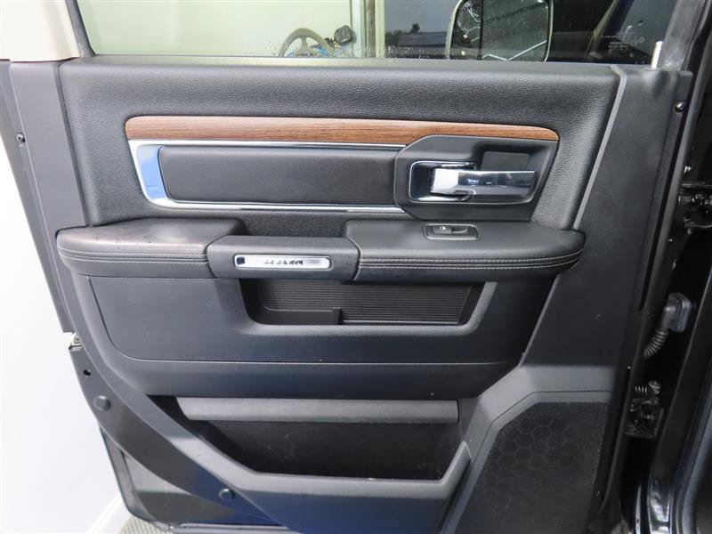 Used 2016 RAM 2500 Laramie w/ Convenience Group AWD/4WD image 29