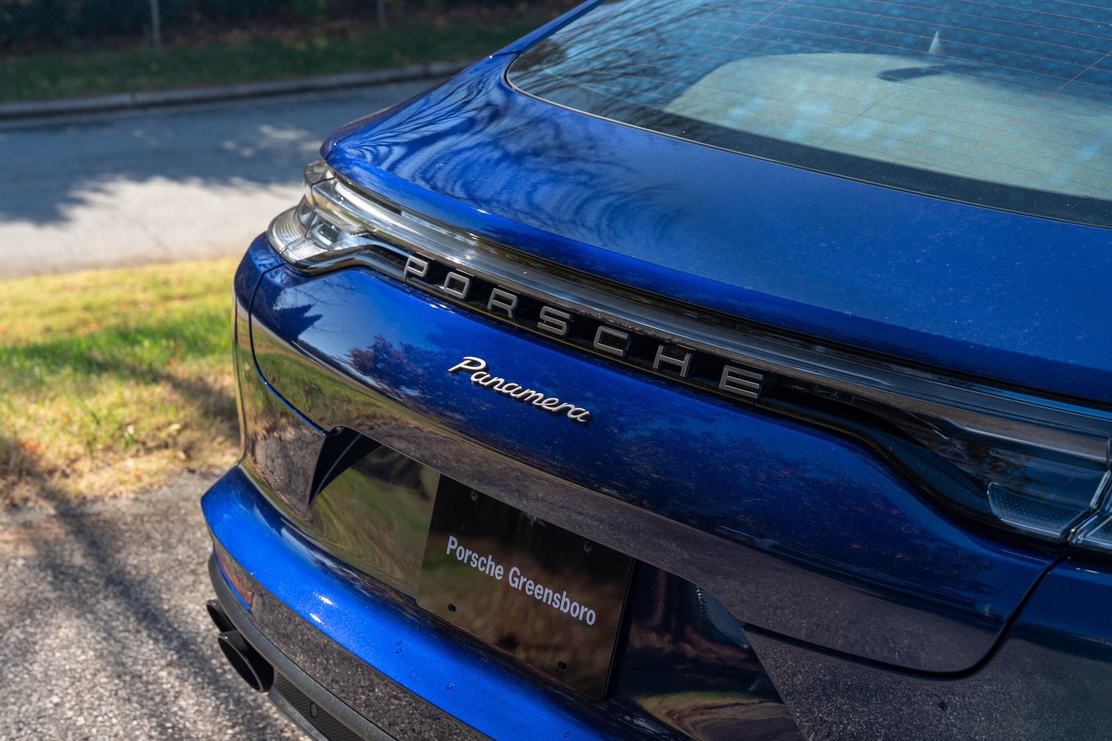 Certified 2023 Porsche Panamera Platinum Edition image 15