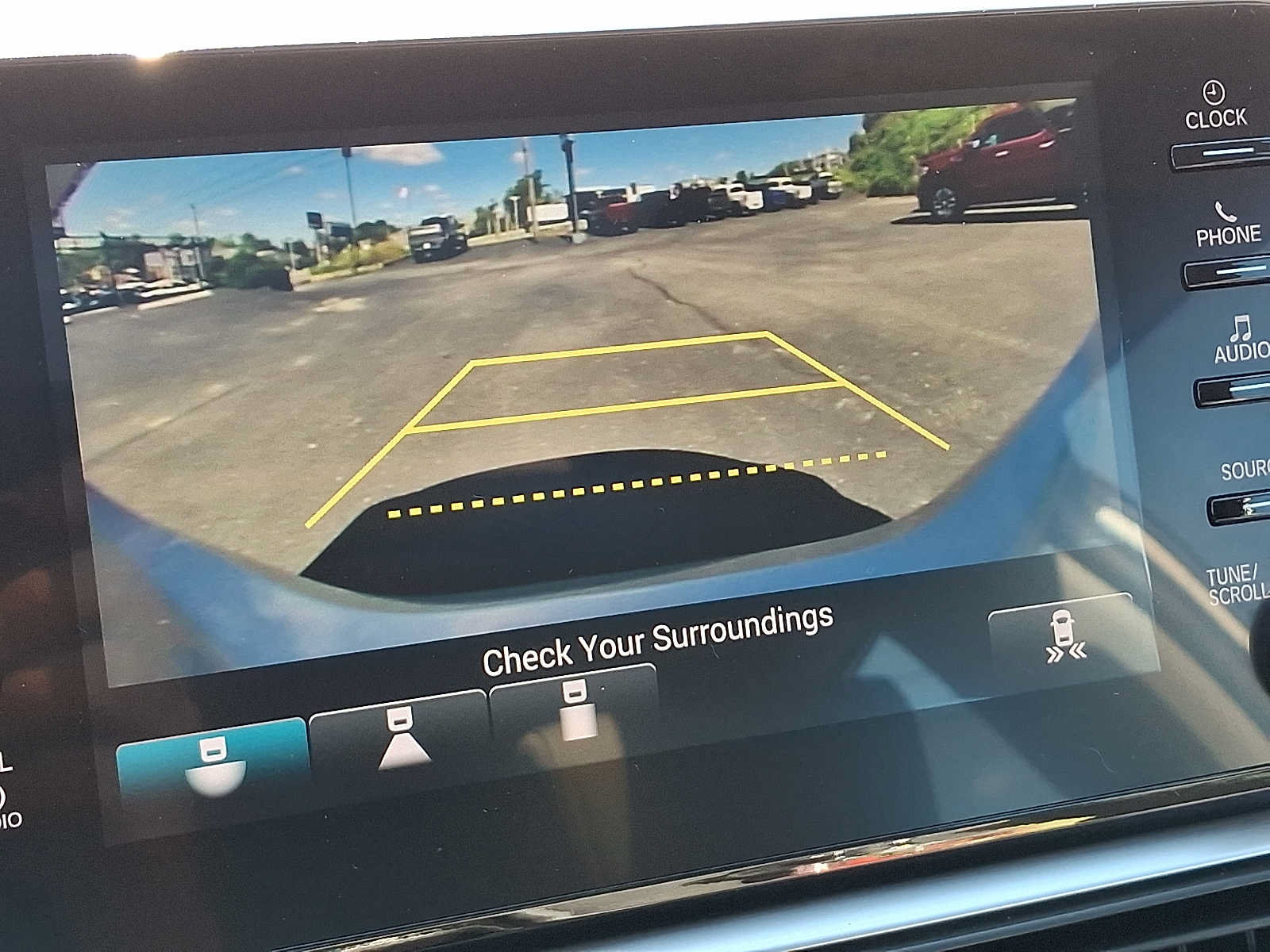 Used 2018 Honda Accord EX image 19