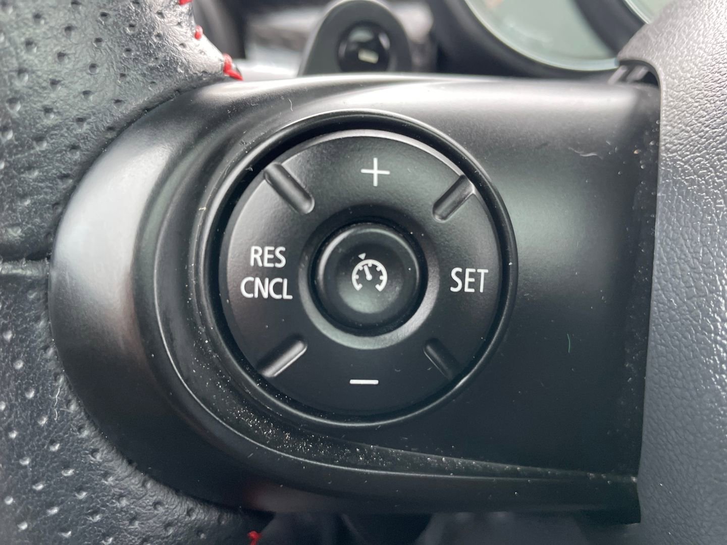 Used 2020 MINI Cooper S image 25